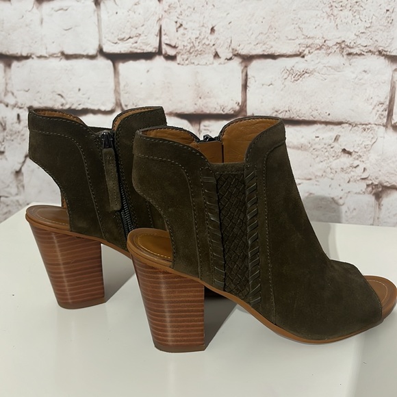 Franco Sarto “Sylvania” Booties, Size 7.5 - Picture 3 of 7